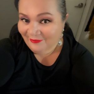 Meet your Posher, Eva